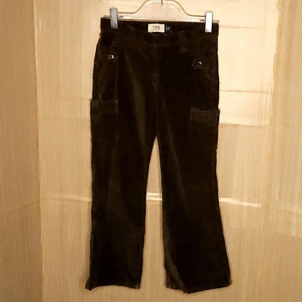 Gap Kids Girls Green Velvet Flare Pants 6